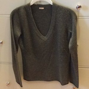 J Crew olive cashmere V-neck sweater